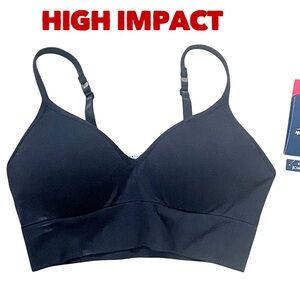 NEW Reebok Black Wireless High Impact Strength Seamless Sports Bra Size M NWT